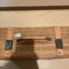 藤製 トランクバスケット 鍵付き 約45×37×15cmの画像