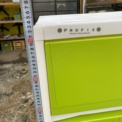 プラスチックのチェスト5段の画像