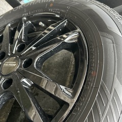 スタッドレスタイヤの画像