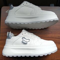 新品 22.5cm レディース スニーカー ホワイト シューズ 靴 カジュアルの画像