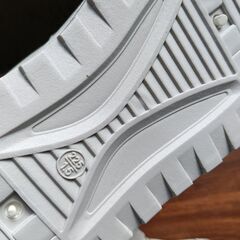 新品 22.5cm レディース スニーカー ホワイト シューズ 靴 カジュアルの画像