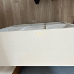 【ぜひご購入ください 】飾り棚の画像