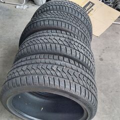 18インチ　スタッドレスタイヤ　225 40 18の画像