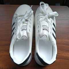 新品 23cm レディース スニーカー ホワイト シューズ 靴 カジュアル(906-Z)の画像