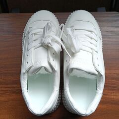 新品 22.5cm レディース スニーカー ホワイト シューズ 靴 カジュアル(907-Z)の画像