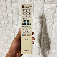 SHARP AQUOS 32インチ液晶テレビの画像