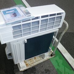 ヤマダ電気オリジナル　RIAIR　2025年製　2.2Kエアコン　6～8畳用　YHA-S22R-W　の画像