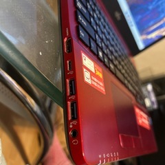 FUJITSU のノートパソコンの画像