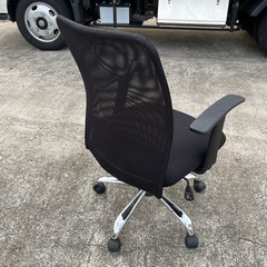 椅子　チェア　オフィスチェア　PCチェア　高さ調節可能　キャスターつき付きの画像