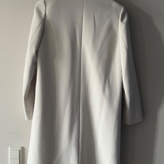 レディース　ホワイトロングコートの画像