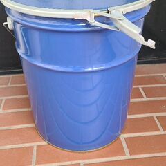 ペール缶 バンドタイプ　たぶん20L　青と白各1個の画像