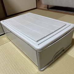 衣装ケースの画像