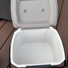 コールマンクーラーBOX 限定色　グレーツートン　15Lの画像