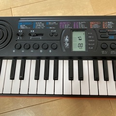 卓上電子ピアノの画像