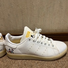 超美品激レアadidas スタンスミス　ディズニーコラボの画像