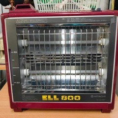 くまねず《姫路》日立☆800Wスチーム付きストーブ☆足元の暖房に^^の画像