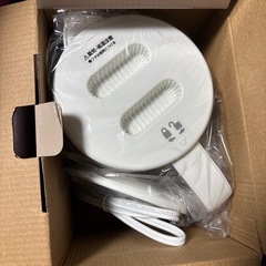 【シバちゃんさん引き取り予定】
電気ケトル　1Lの画像