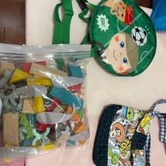 男の子服90と小物類の画像