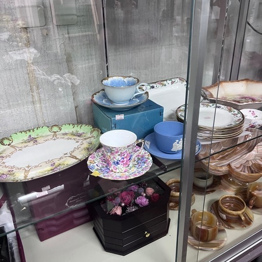 【直接引き取り限定】　KOKUYO コクヨ 棚 ケース ガラスケース 商ケース 120×100×45 