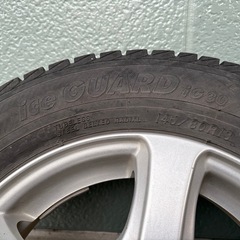 スタッドレスタイヤの画像