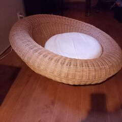 本物ラタン製ムーンチェアの画像
