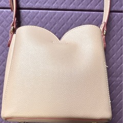 ViS(ビス) ハンドバッグ (スモール) ハートかっとカットハンドバッグ ピンクの画像