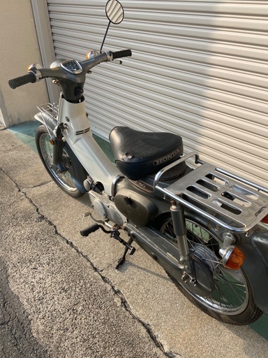 カモメ　クジラ  スーパーカブc50