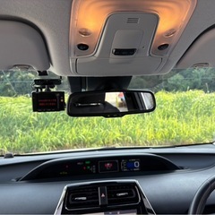 ご成約！ありがとうございました。TOYOTA プリウス　車検•整備費込みの画像