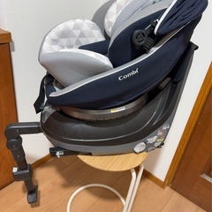 コンビ　チャイルドシート　クルムーヴ　ISOFIXの画像