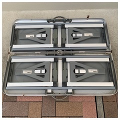 アウトドア　ピクニックテーブル　テーブル　チェアの画像