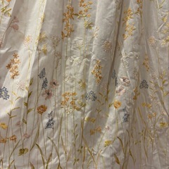 レースカーテン　カーテン　花柄　刺繍　ナチュラル　可愛い　ニトリ　オーダーカーテンの画像