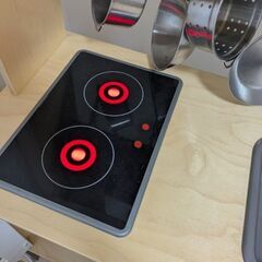 IKEA　おままごとキッチン　小物などもセットです。の画像