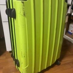 キャリーケースの画像