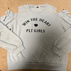 トレーナー2点スカート1点の画像