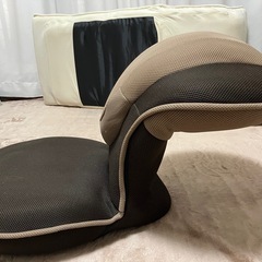 リクライニング機能付き座椅子の画像