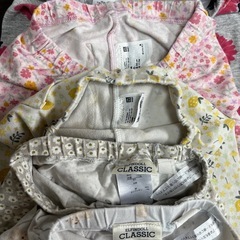 ユニクロ 西松屋　7分丈 パンツ　80サイズ 5枚　まとめの画像