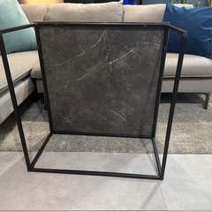 LOWYA 大理石調ローテーブル（大サイズ） 幅60×奥行60×高さ32cmの画像