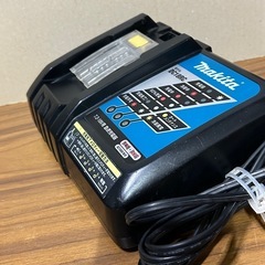 マキタ純正急速充電器DC18RC-Tの画像