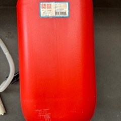 【
取引中】電動給油ポンプと灯油タンクセット の画像