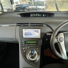 トヨタ　プリウス　L グレードの画像