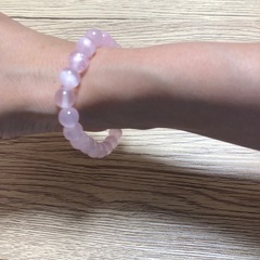 ピンクキャッツアイブレスレットの画像