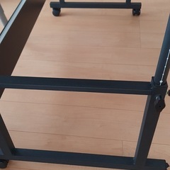 パソコンデスク　昇降デスク　幅120×奥行60cm　高さ 44-78cm　モニターアーム対応　キャスター付きの画像