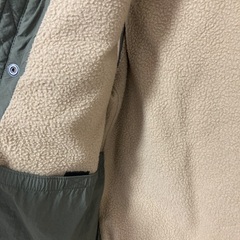Abercrombie & Fitch XS ダウンベスト オリーブの画像