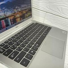 DELL  i7 10世代　Laptop　ノートパソコンの画像