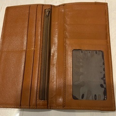 LUIGI 長財布　カード入れの画像