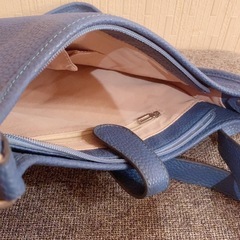 本革 レザー　ショルダーバッグの画像