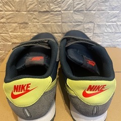 ナイキ　男の子　くつの画像