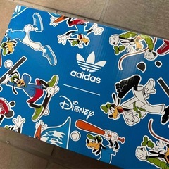 adidas グーフィーコラボスニーカーの画像