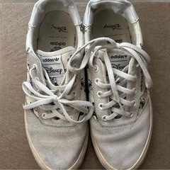 adidas グーフィーコラボスニーカーの画像