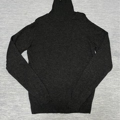無印　タートルネックセーター　Mの画像